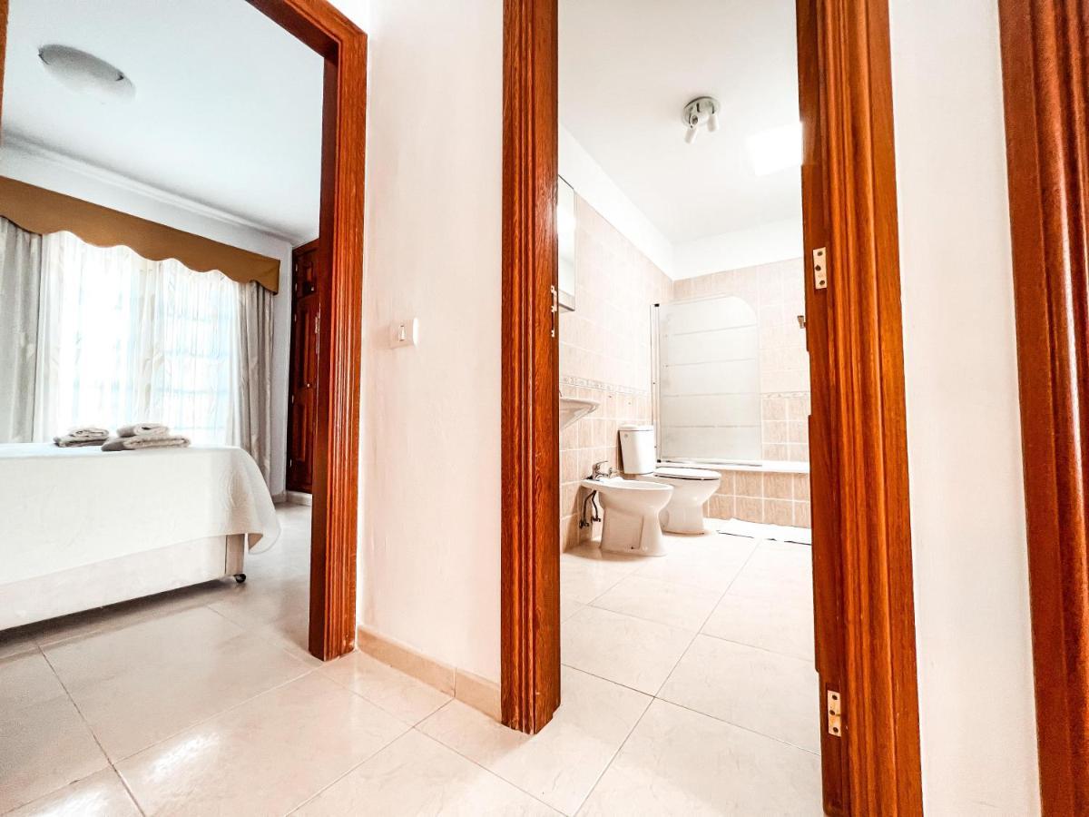 Townhouse With Ac In Callao Salvaje, Sonia, Cs148 Holiday home