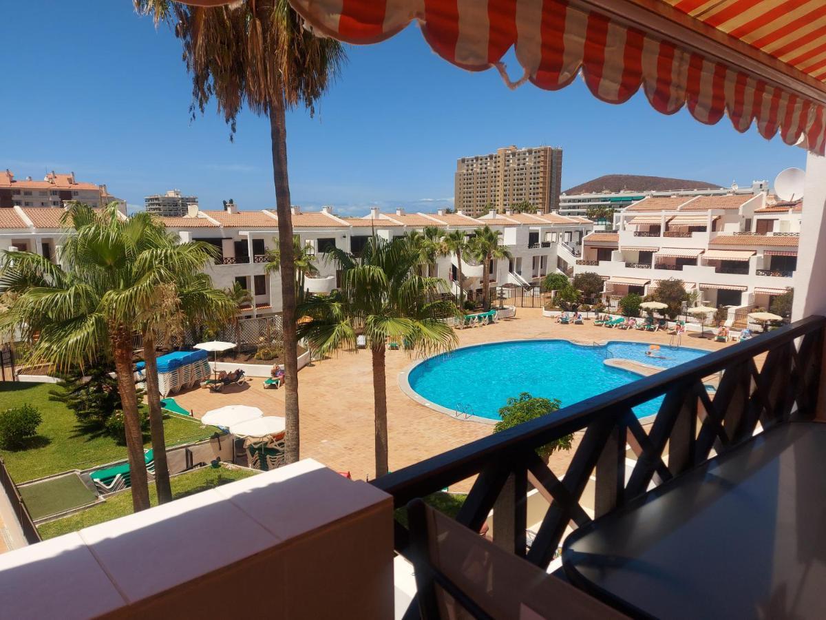 Under The Lime, Beautiful Cristianos *
