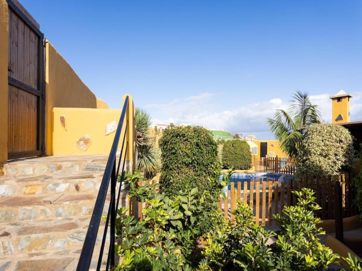La Huerta House B With Pool&barbecue By Edén Hébergement de vacances