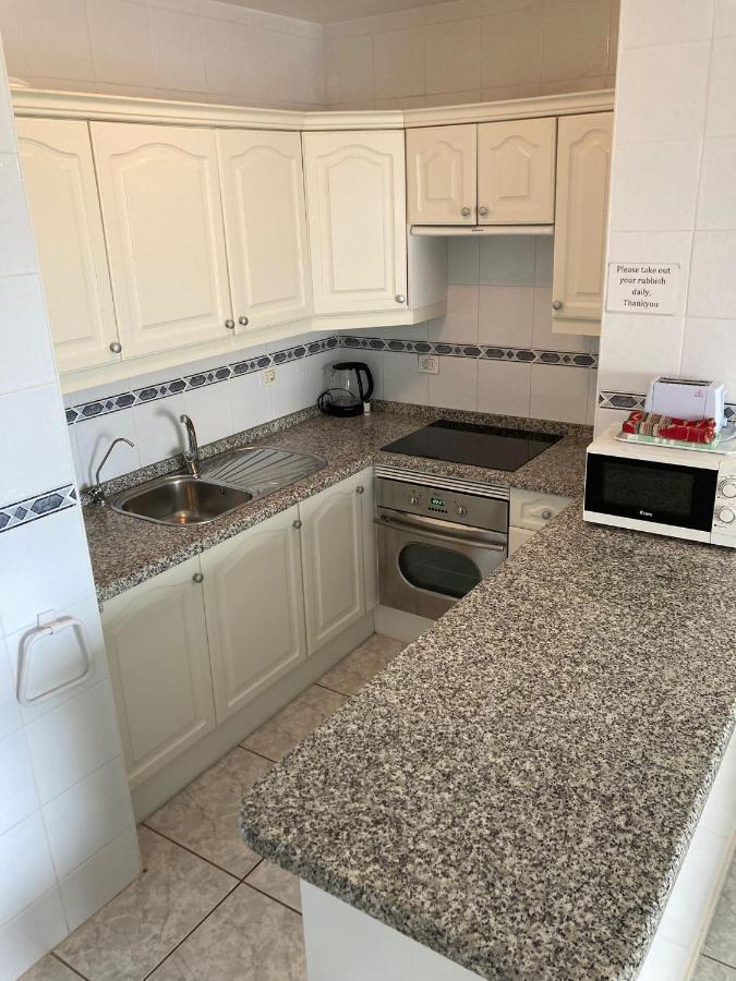 Victoria Court 2, Cristianos Apartment