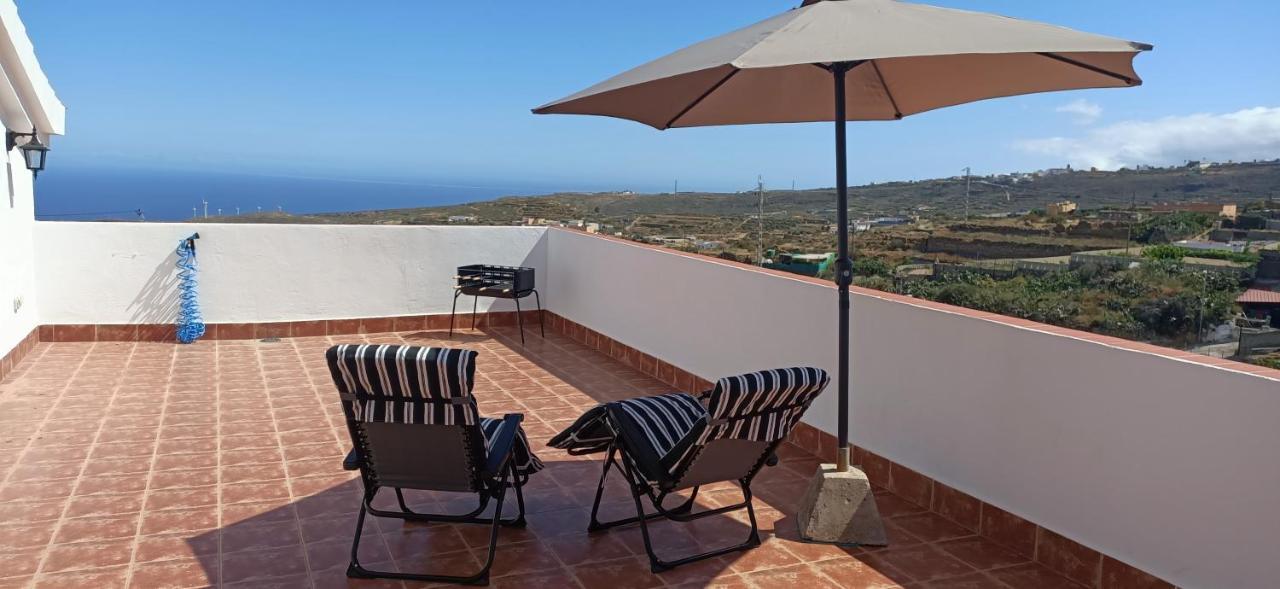 Casa Abona, Precioso Atico Con Wifi Gratis Y Vistas Increibles Al Mar Y La Montana La Sabinita