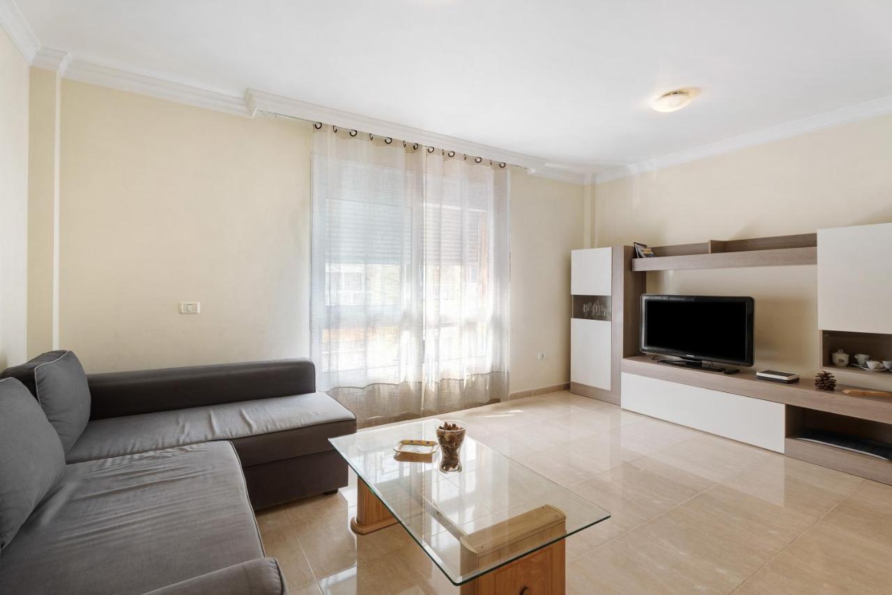 Brisas Playa San Juan By Paramount Holidays * Guia de Isora (Tenerife)