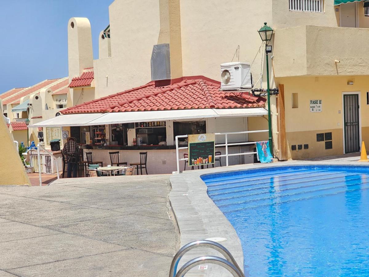 & Refreshing Pool Holidays Air-conditioning , Costa Adeje (Tenerife)