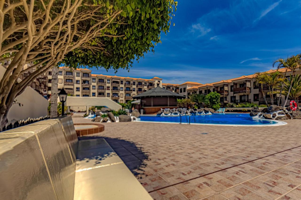 Apartment In Front Of The Ocean, Espectacular View, Pool And Wifi