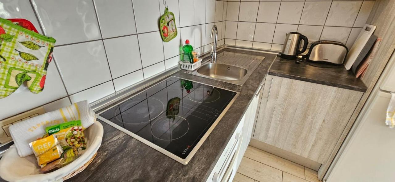 Geranios Apartment *