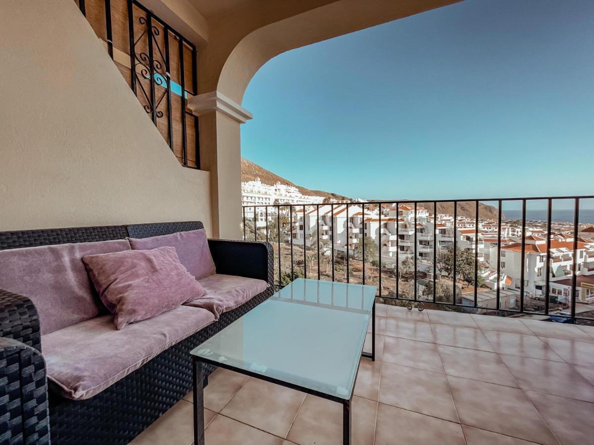 Duplex In Castle Harbour, Heated Pool, Ocean View Lc517