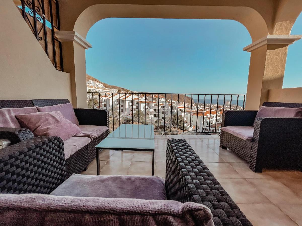 Apartment Duplex In Castle Harbour, Heated Pool, Ocean View Lc517
