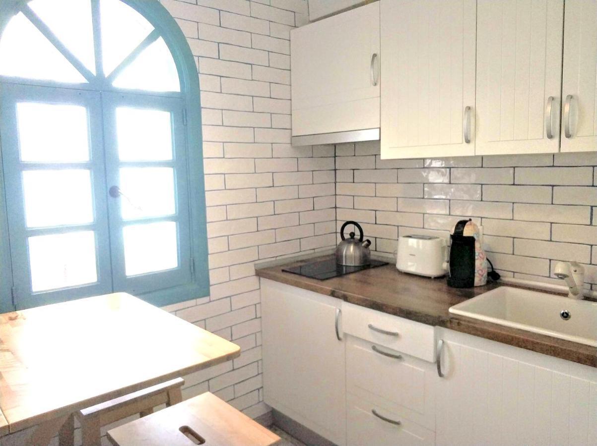 Port Royal Apartments, Heated Pool, Speed Wifi, Terrace Appartement