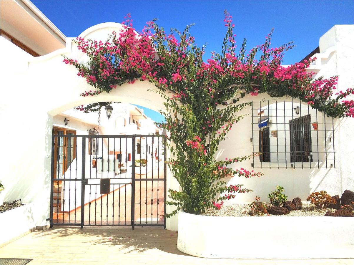 Appartement Port Royal Apartments, Heated Pool, Speed Wifi, Terrace Arona (Tenerife)