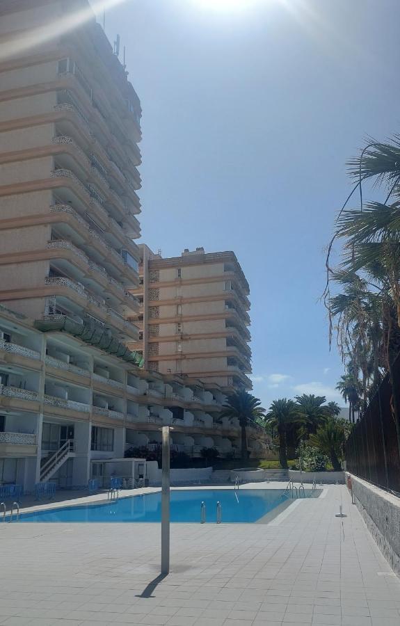 Margarita Con Piscina En Playa Honda, Playa Americas Apartamento Arona (Tenerife)