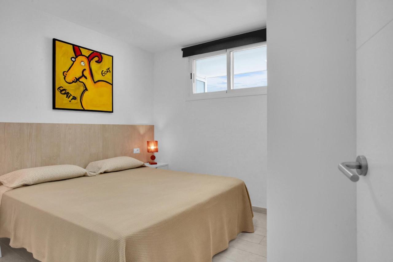 Stunning Holidays, Large Terrace On The Sea Appartement *