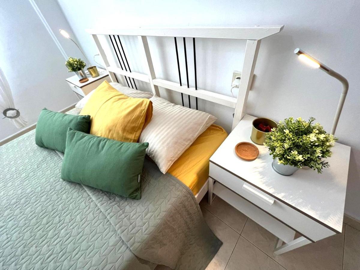 Apartamento En Primera Línea De Plaza En Alcala! * Alcalá la Real