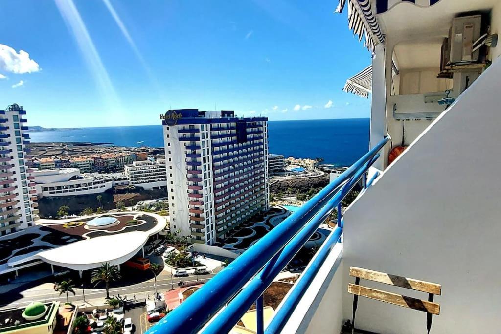 Luxury Kim Apartment, Ocean View & Wifi Free Hébergement de vacances Playa Paraiso (Tenerife)