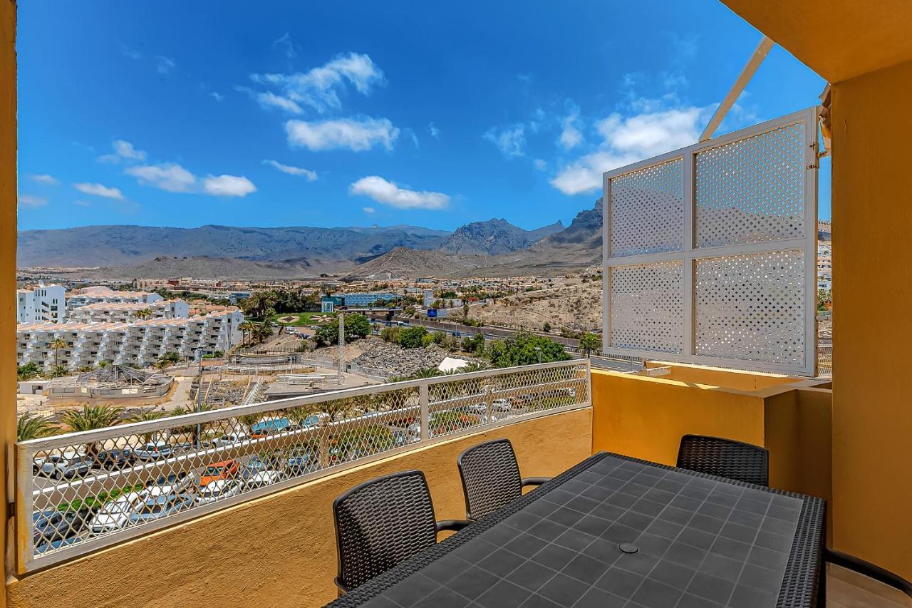 Beautiful 2 Bedroom Vista Del Mar Apartment