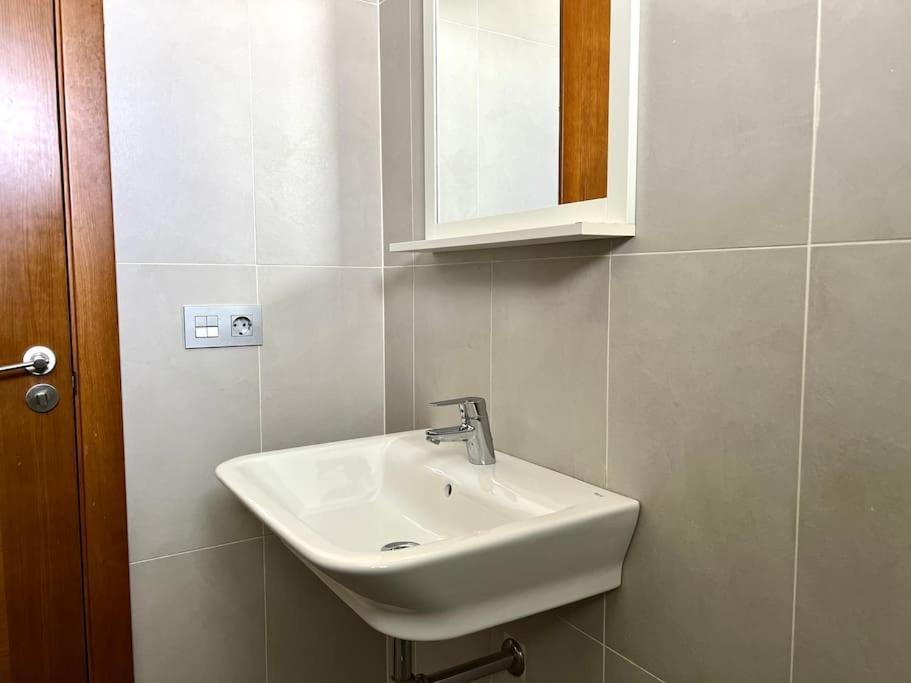 Appartement 2 Bedrooms And Terrace