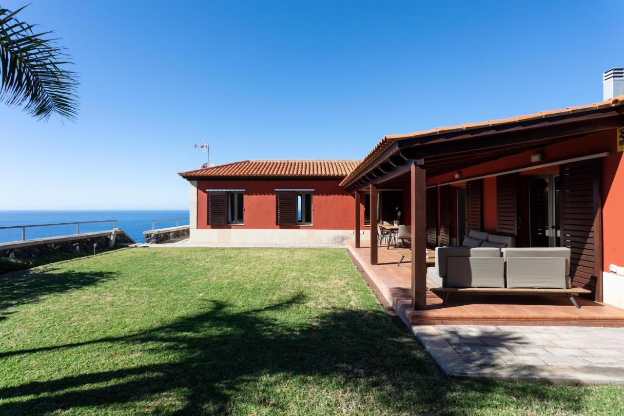 Сasa de vacaciones Prime Sea And Mountain Views With Pool El Pris