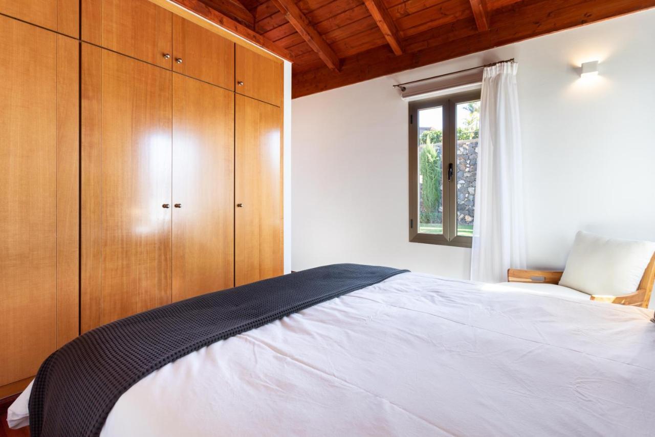 Prime Sea And Mountain Views With Pool Сasa de vacaciones El Pris