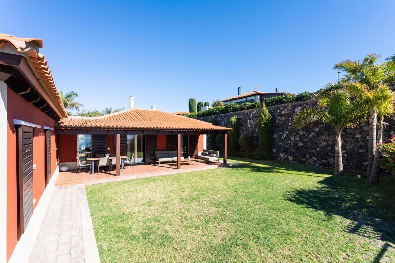 Сasa de vacaciones Prime Sea And Mountain Views With Pool El Pris