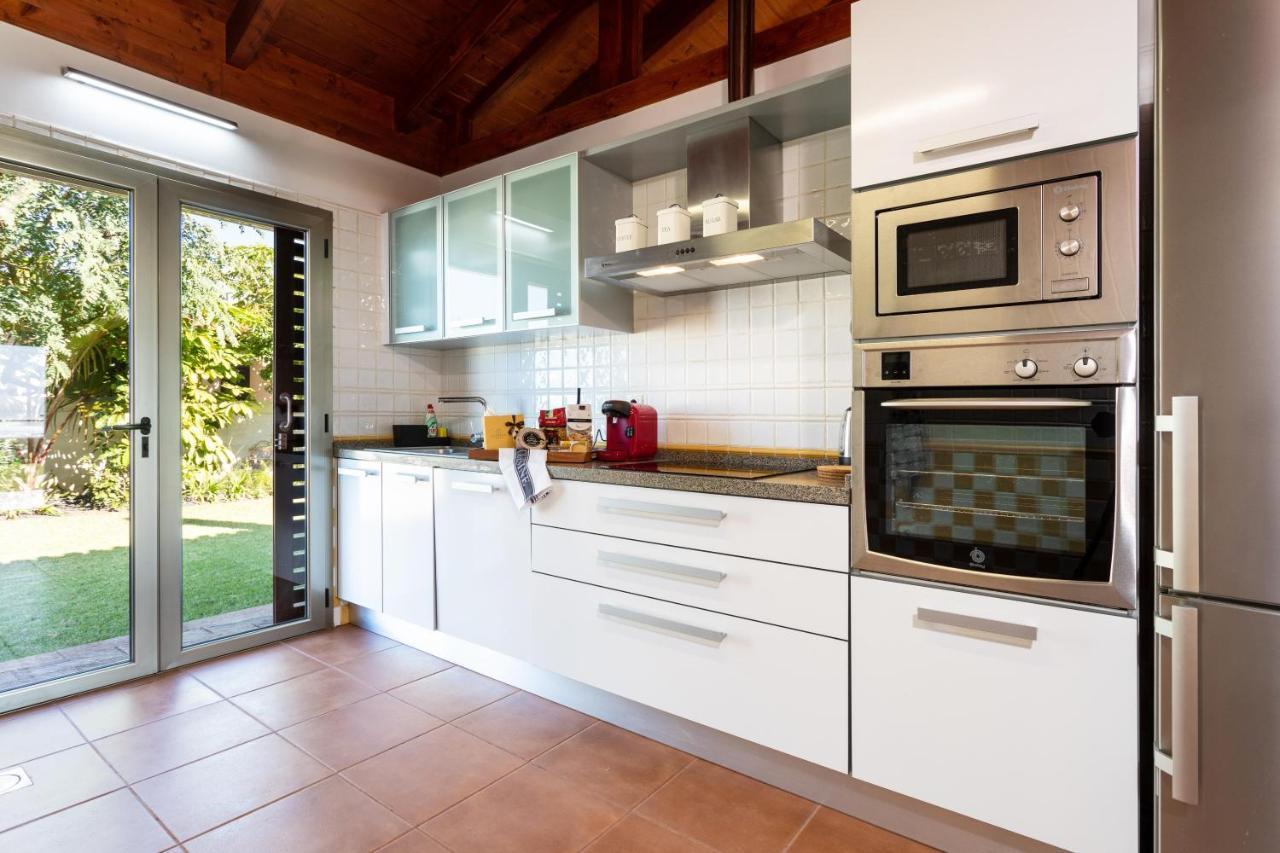 Prime Sea And Mountain Views With Pool Сasa de vacaciones *