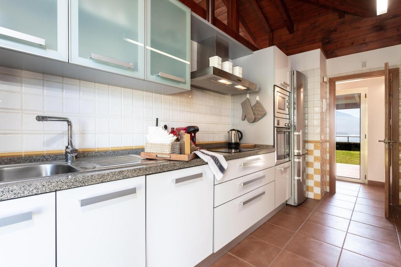 Сasa de vacaciones Prime Sea And Mountain Views With Pool El Pris