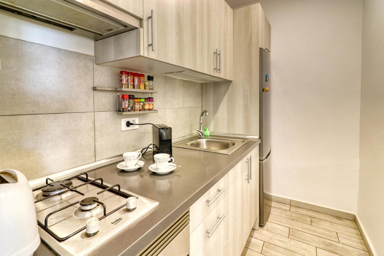 Modern With An Addictive Terrace View Apartment
