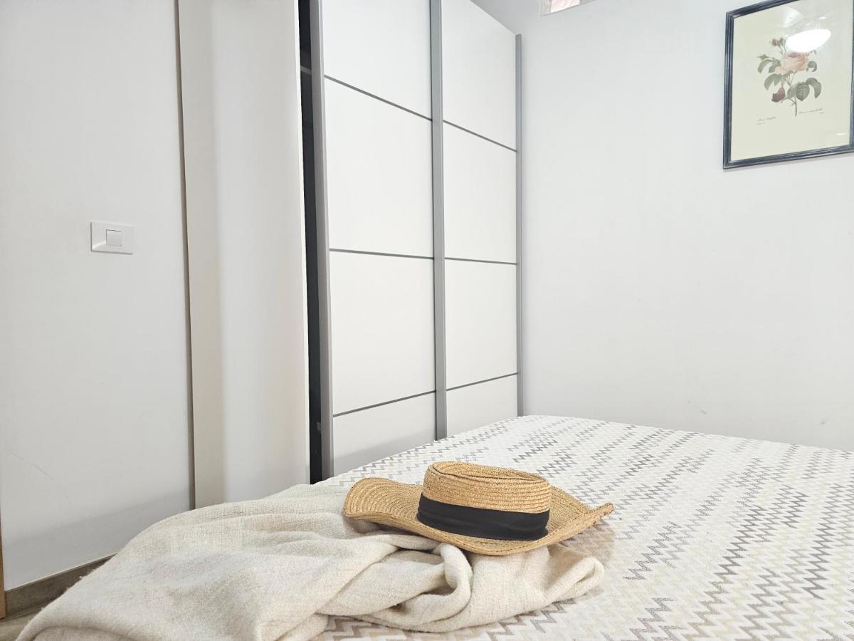 Holidays Center, Cristianos Apartamento