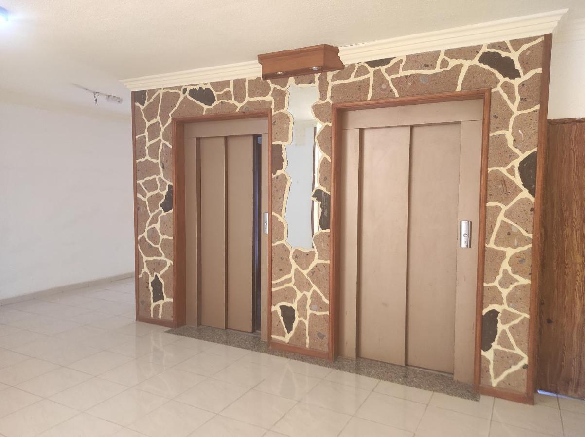 Marina Palace Paraiso Apartment *