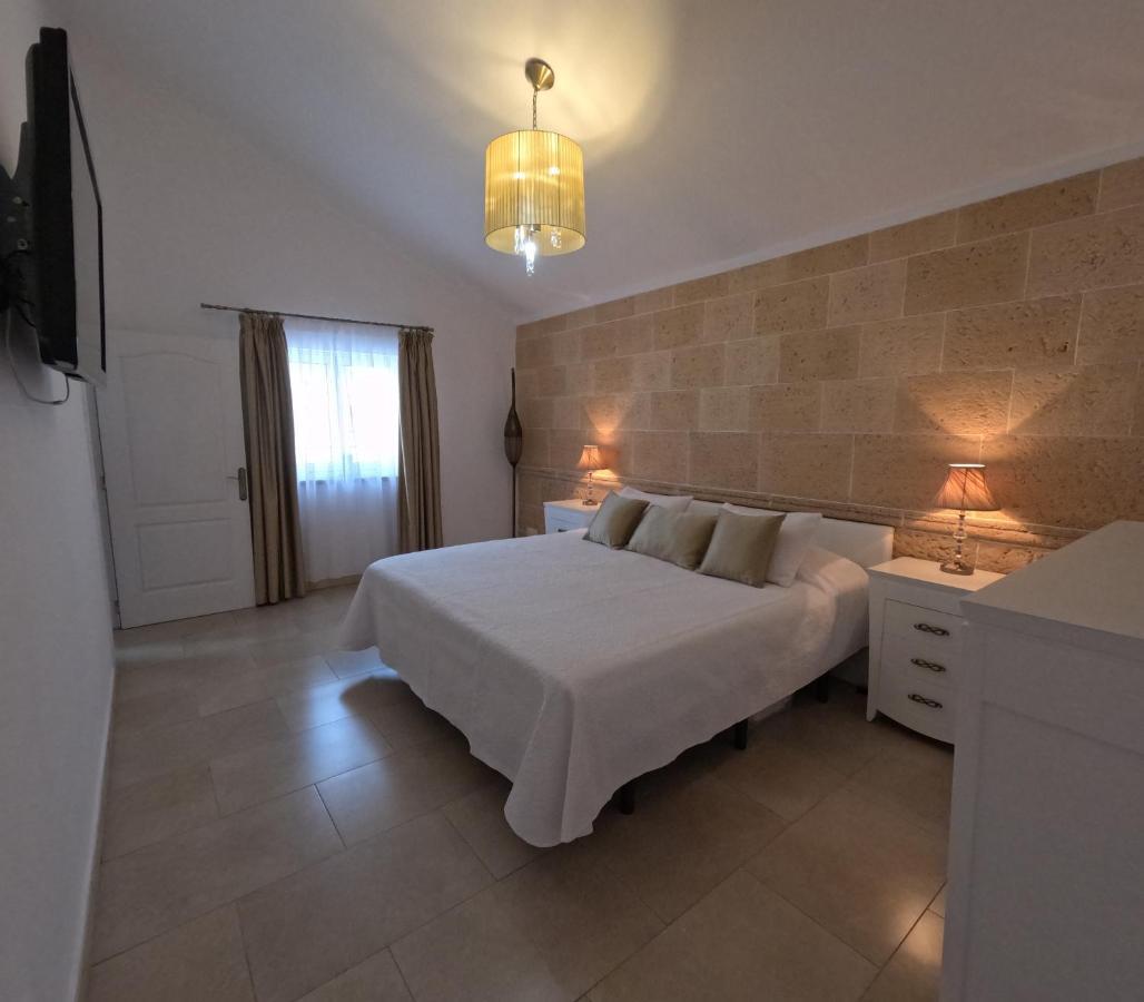 Villa Casa Paraiso Tenerife, Stunning Family With Totally Secluded Pool Area, Wheelchair Friendly
