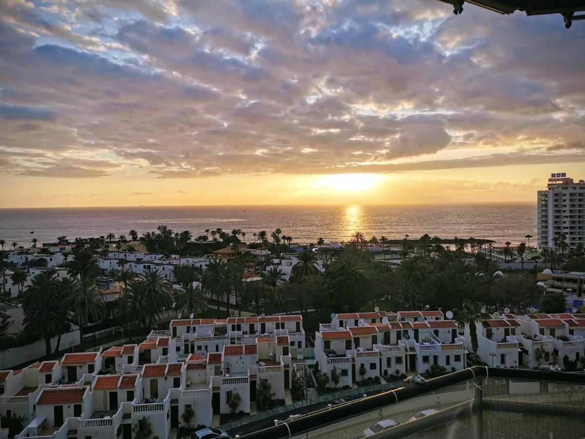 Cozy Ocean And La Gomera View Playa de las Americas (Tenerife)