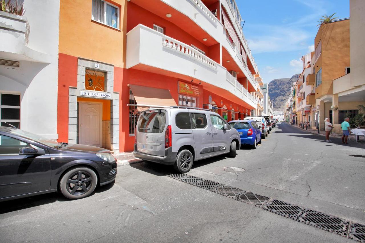 The Cliffs Penthouse, Huge Terrace, Bbq, Air Con Apartment Puerto de Santiago (Tenerife)
