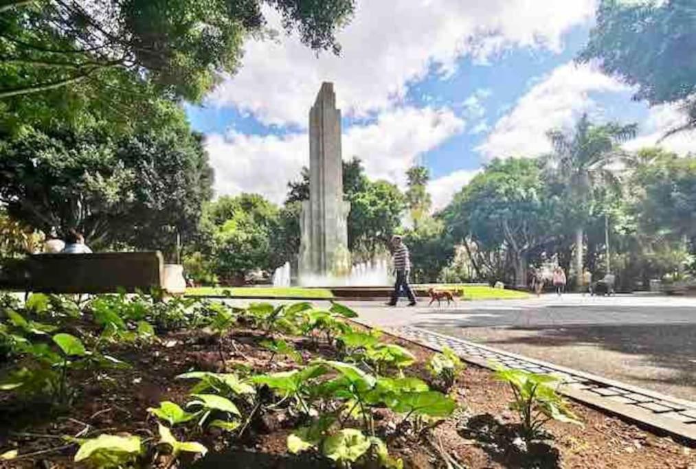 Atico Centro De Sc, Vistas, Aire Acondicionado!!! *