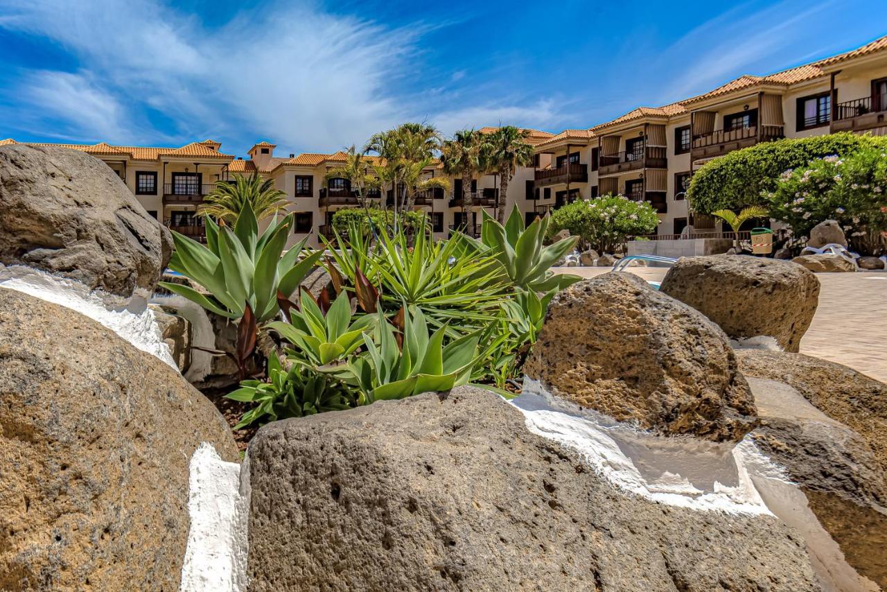In Front Of The Ocean, Espectacular View, Pool And Wifi Apartment *