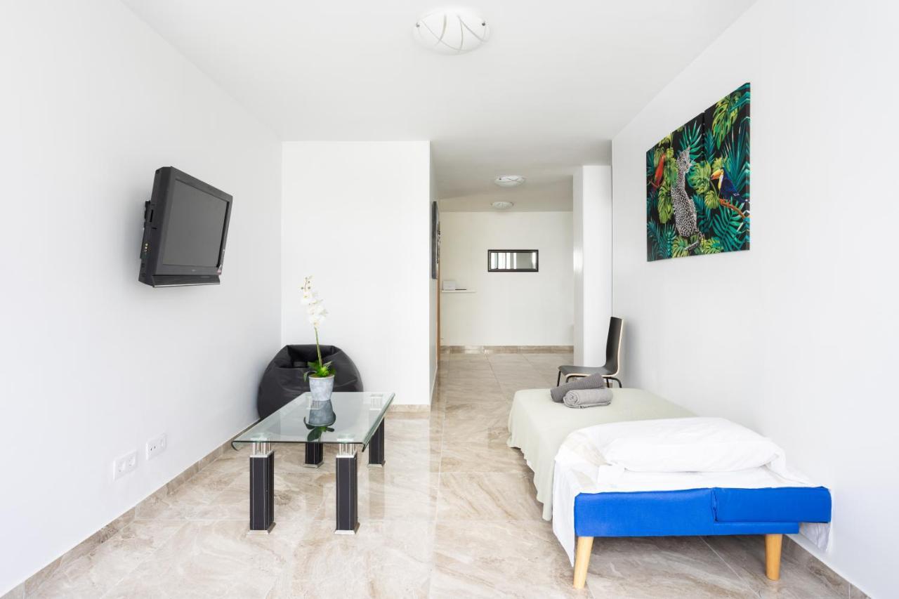 Classbnb - Three Spacious 150m From The Americas Promenade Apartment *