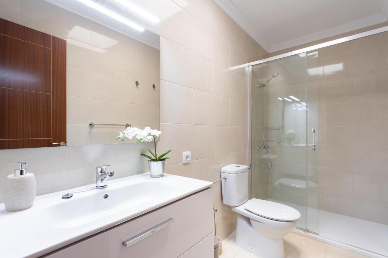 Classbnb - Three Spacious 150m From The Americas Promenade