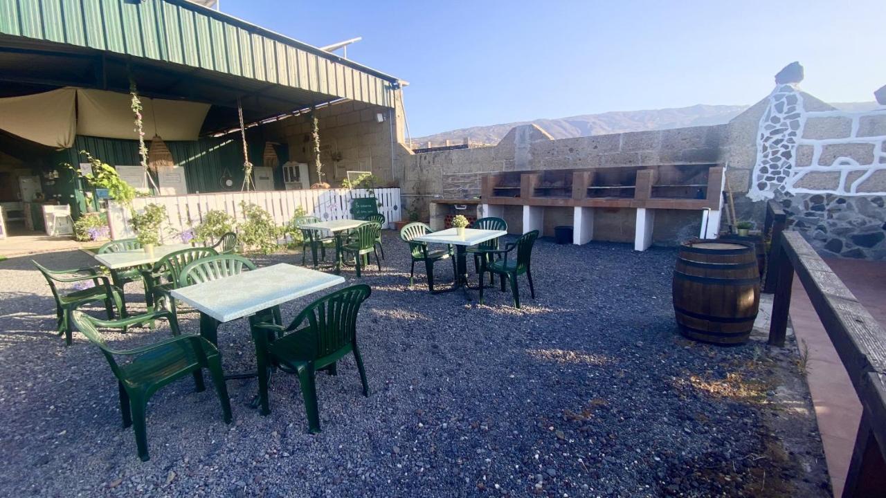 Laurisilva Sauna Y Piscina Hébergement de vacances Buzanada