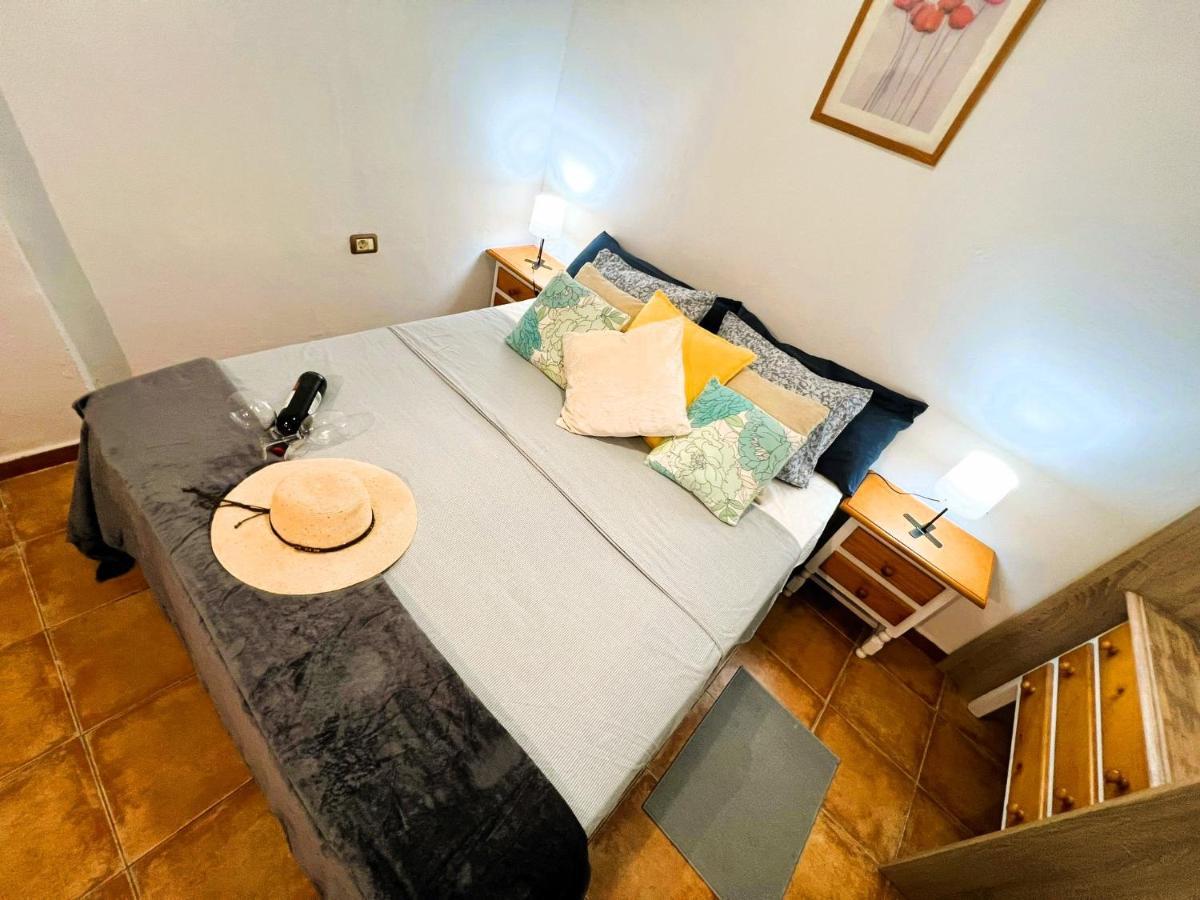 Alcamar Privada Con Areas De Sala, Cocina Y Bano Que Se Comparten Cerca Al Mar! * Alcalá la Real