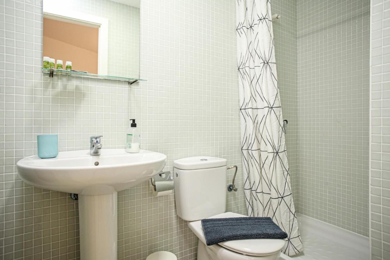 Sunny Duplex Martines Apartment