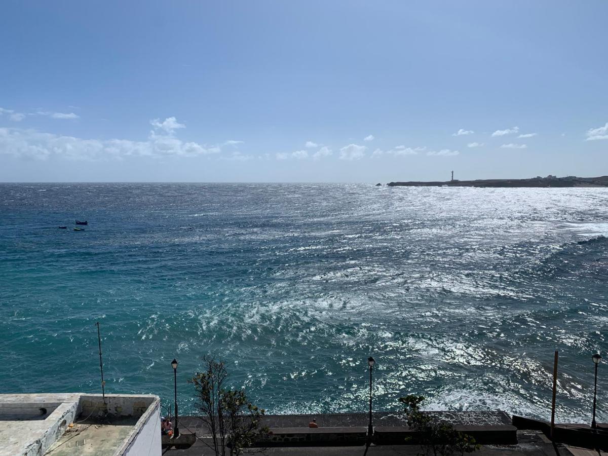 Casa Abona, Precioso Atico Con Wifi Gratis Y Vistas Increibles Al Mar Y La Montana * La Sabinita