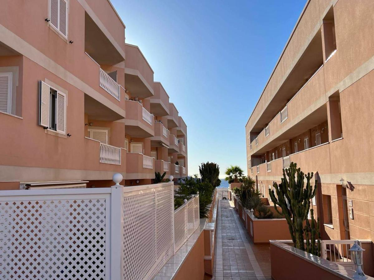 Apartment 2 Bedroom With A Pool *