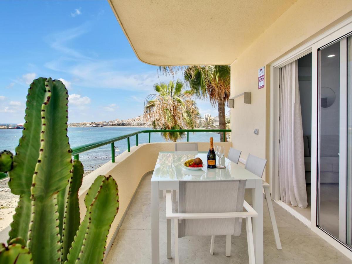 Apartment Casa Marinita, Floor, Direct Access To The Seafront *