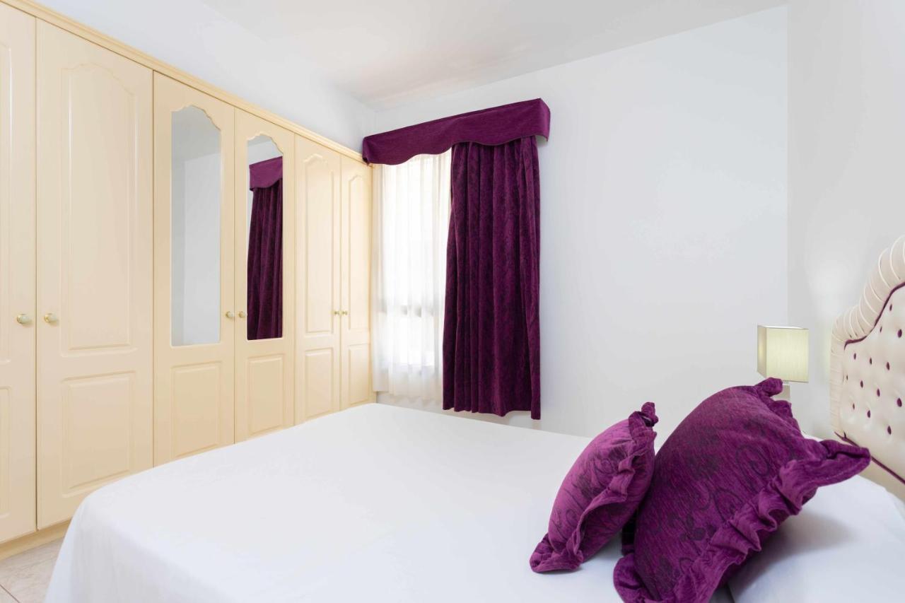 Flores Villa *