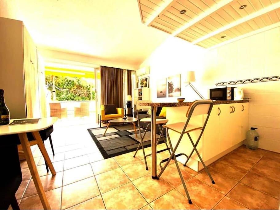 Estudio Paradero Playa de las Americas (Tenerife)