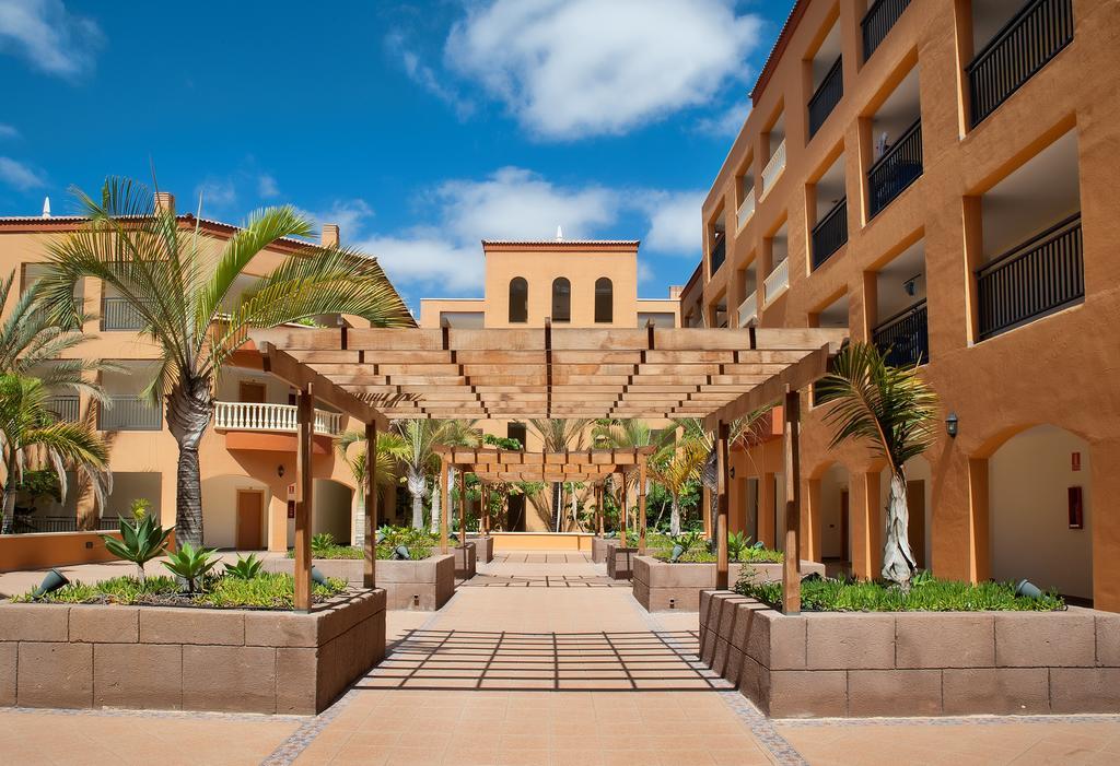 Hotel Grand Muthu Golf Plaza & 5*