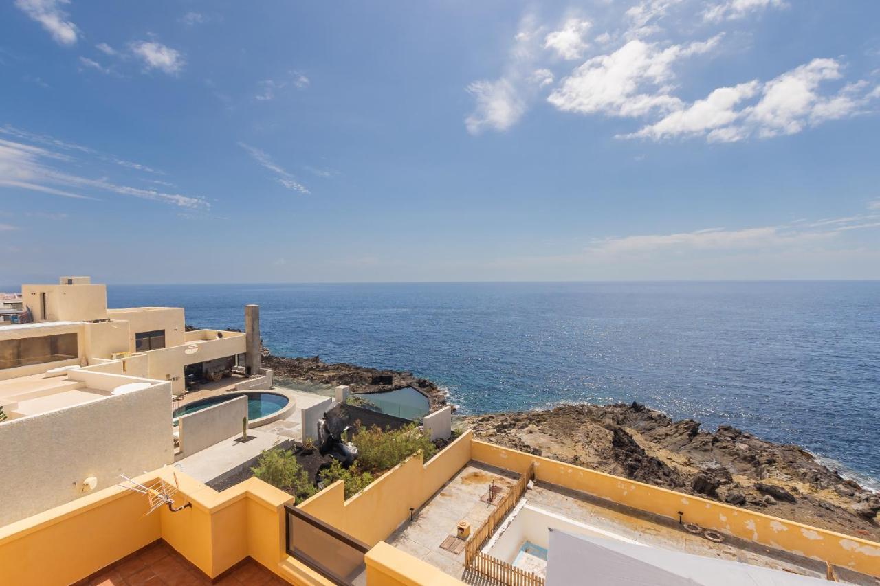 Hébergement de vacances Stunning Sea Views Private Terrace House *