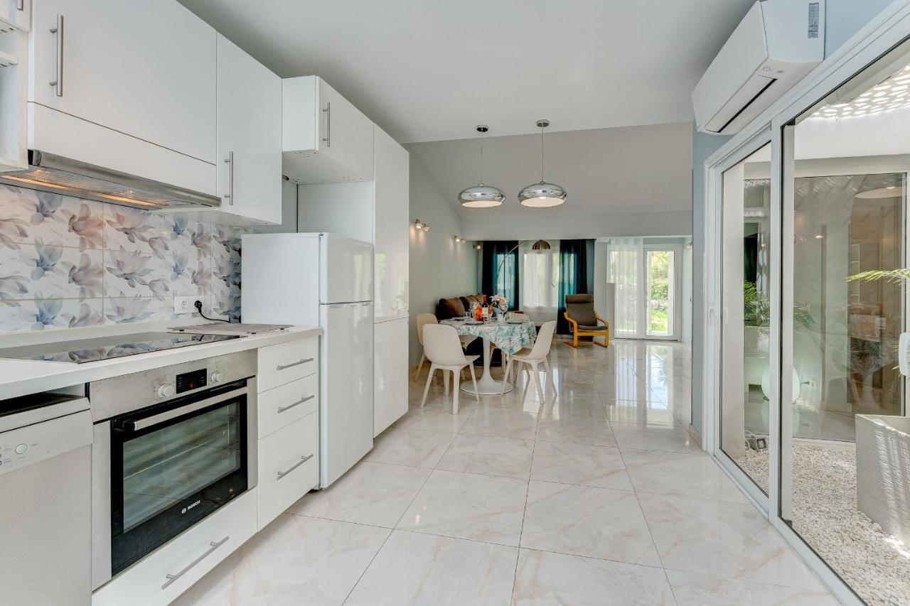 Beautiful In Island Village Appartement