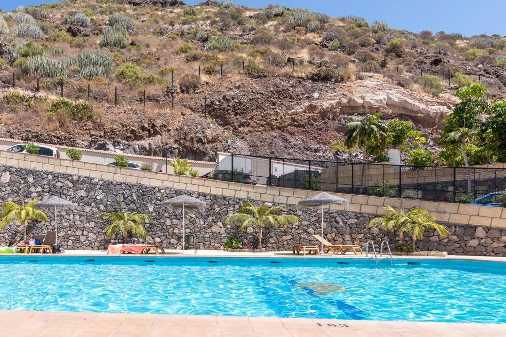 The Sunset Views Costa Adeje, Heated Pool Apartment *