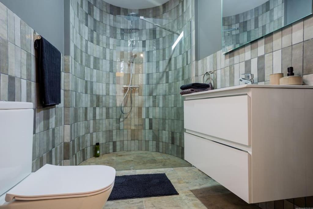 Ocean Breeze Apartment