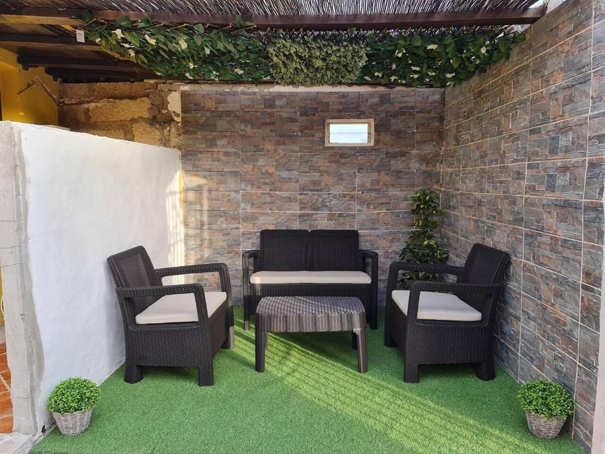 Сasa de vacaciones Impeccable 2-bed House In *