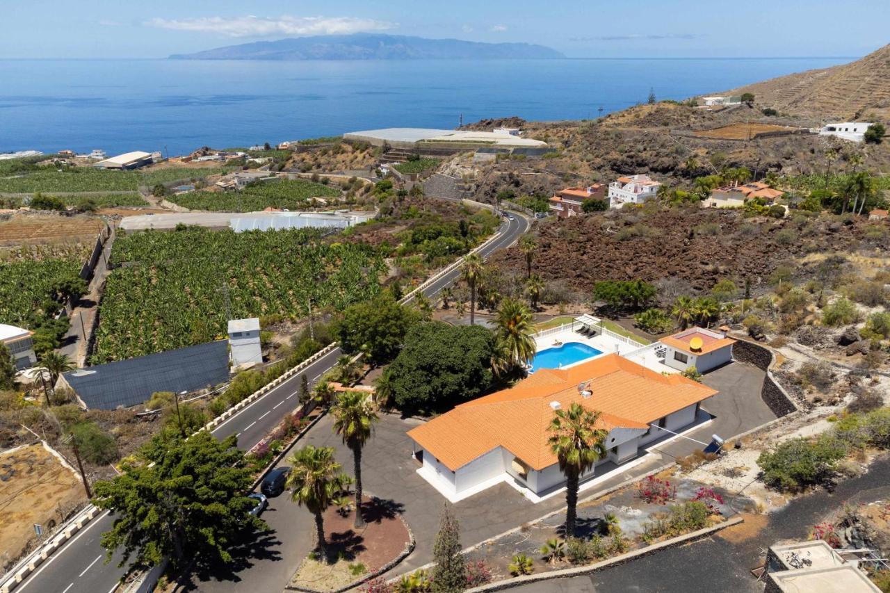 Villa Flores *