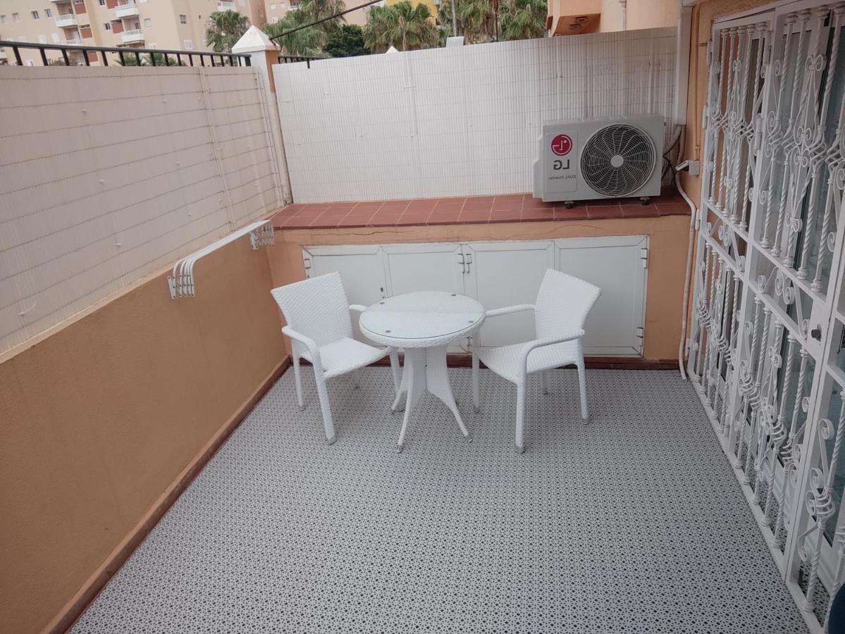Avenida Deluxe * Candelaria